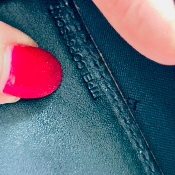 Burberry classic Check Wallet Authentic with Dust bag included - Picture 8 of 11